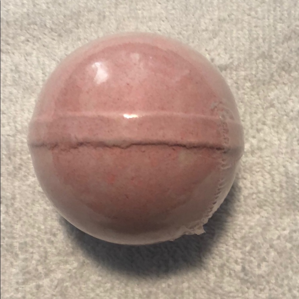 JASMINE HONEYSUCKLE 5 OUNCE BATH BOMB 6 AVAILABLE
